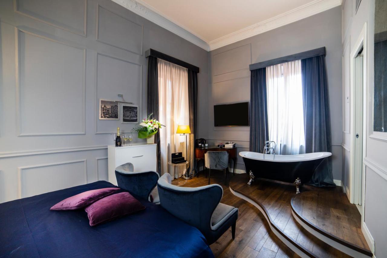 Relais San Lorenzo In Lucina Rome Exterior photo